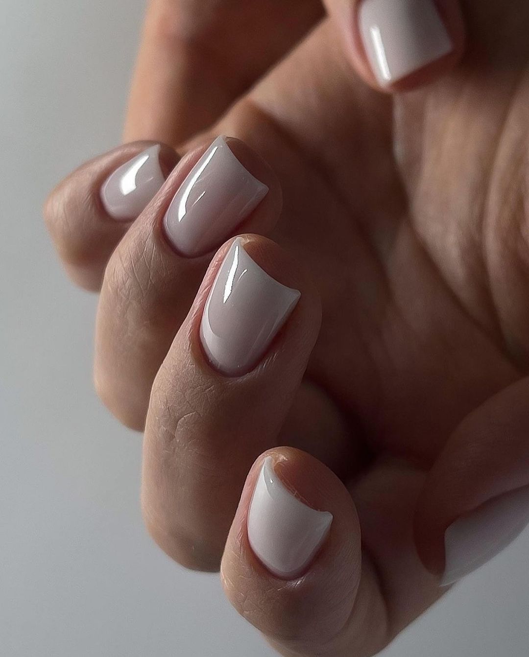 Za zdrave i uredne nokte te kožu ruku i stopala,zaslužna je naša stručnjakinja Katarina, poznata po preciznosti i savršenom osjećaju za detalje.🤍

Rezervirajte svoj termin na vrijeme i priuštite si trenutak potpunog opuštanja!