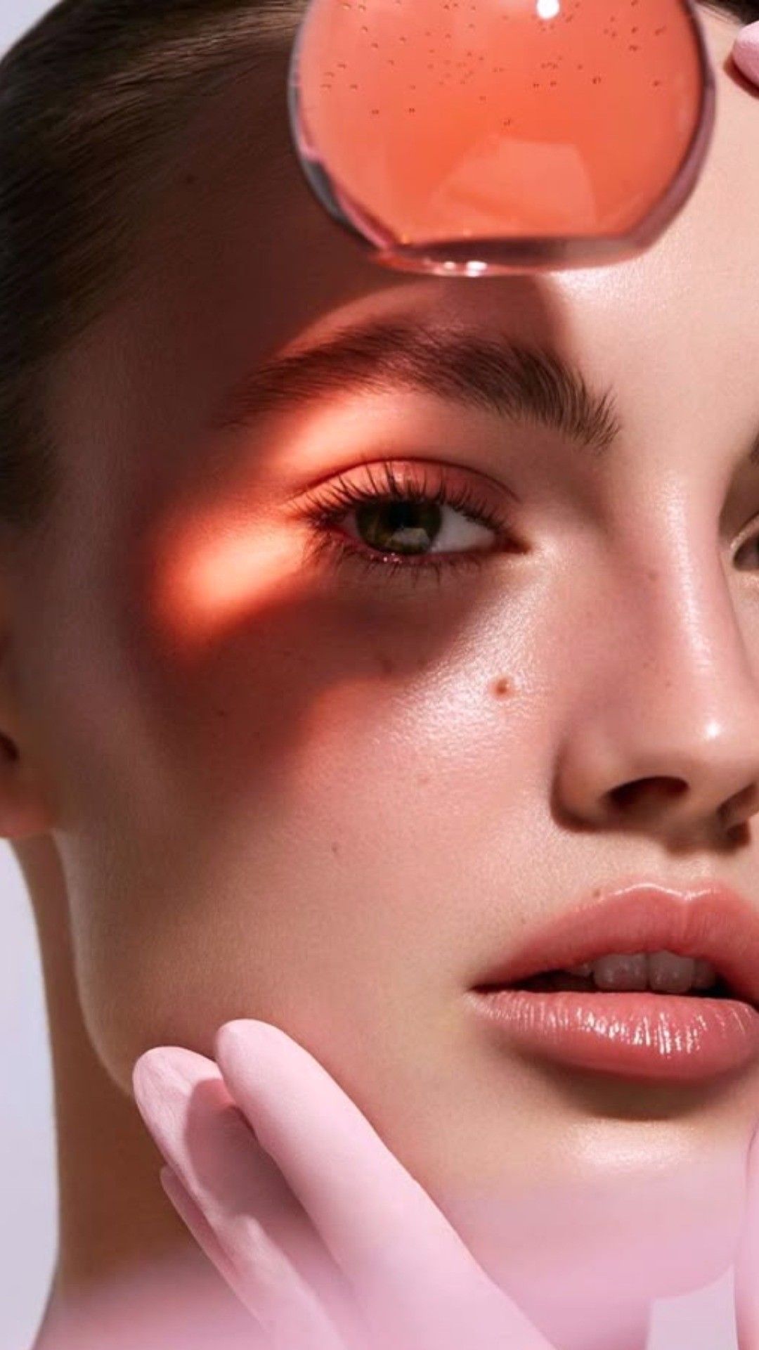 Otkrijte savršen tretman za prirodno pomlađivanje i revitalizaciju kože.
Korištenjem tradicionalnih tehnika, ova masaža 𝐩𝐨𝐛𝐨𝐥𝐣š𝐚𝐯𝐚 𝐜𝐢𝐫𝐤𝐮𝐥𝐚𝐜𝐢𝐣𝐮, 𝐩𝐨𝐝𝐢ž𝐞 𝐭𝐨𝐧𝐮𝐬 𝐤𝐨ž𝐞, 𝐬𝐦𝐚𝐧𝐣𝐮𝐣𝐞 𝐛𝐨𝐫𝐞 𝐢 𝐥𝐢𝐜𝐮 𝐩𝐫𝐮ž𝐚 𝐳𝐝𝐫𝐚𝐯, 𝐛𝐥𝐢𝐬𝐭𝐚𝐯 𝐢𝐳𝐠𝐥𝐞𝐝.
Zablistajte i zategnite kožu uz čarobne ruke naših beauty stručnjaka!
